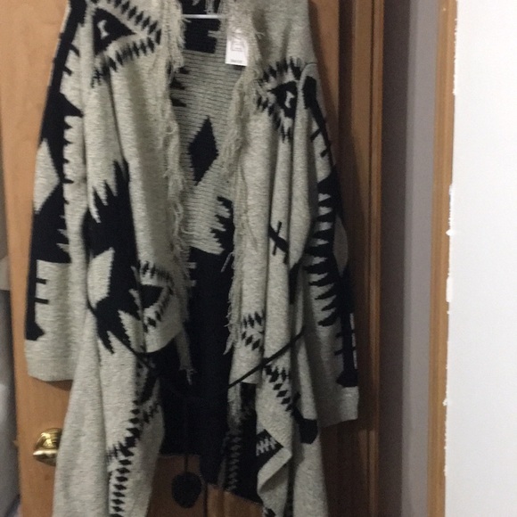 NWT Signature Studio Cardigan - Picture 1 of 5